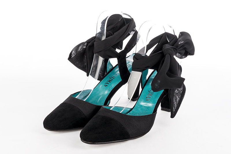 Matt black women's open back shoes, with an ankle scarf. Round toe. High kitten heels. Front view - Florence KOOIJMAN